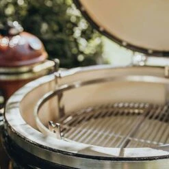 BARBECUE MONOLITH KAMADO JUNIOR PRO SERIES 2.0 NERO CON CARRELLO (38124) -Barbecue Forniture Negozio 53075561 3